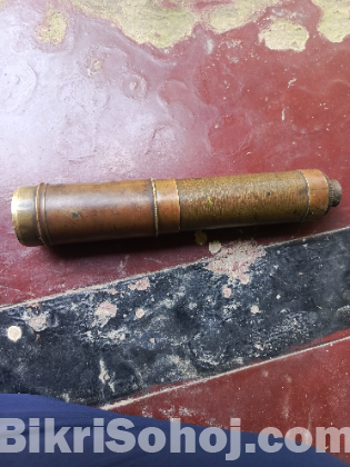 অ্যান্টিক পিতলের টেলিস্কোপ
